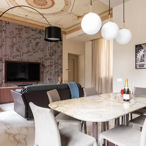  Апартаменты Palazzo Visconti - By Myhomeincomo